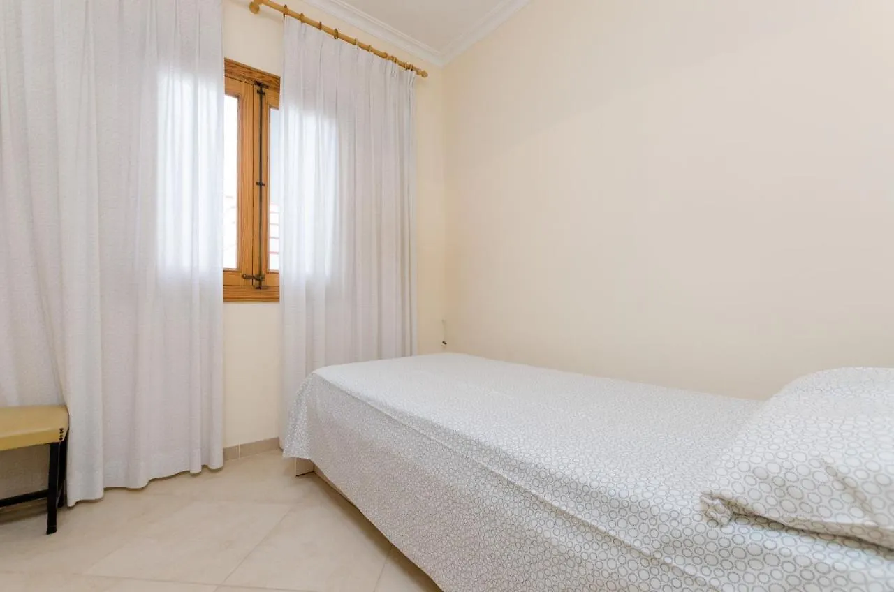 Yourhouse Casa Rafael Can Picafort  Španělsko